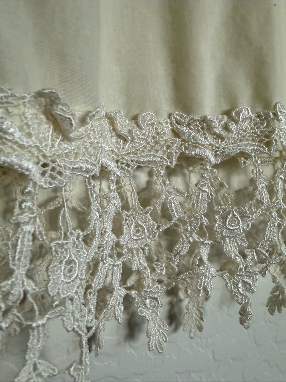 NEW OPTIONS by G.S.F.I. Vtg Cream Midi Shift Dress Lace Hem - Med - Made in USA - Picture 4 of 6